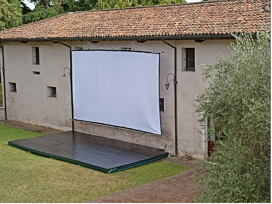 Cinema all'aperto